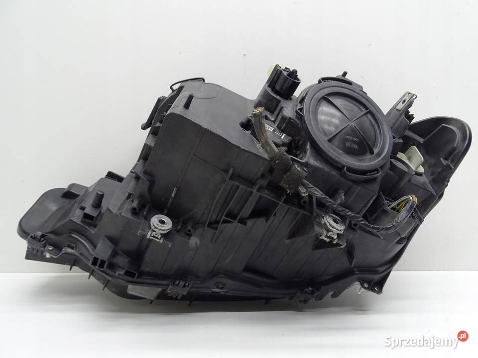 LAMPA PRAWY PRZÓD PRAWA PRZEDNIA BMW F30 F31 UK małopolskie