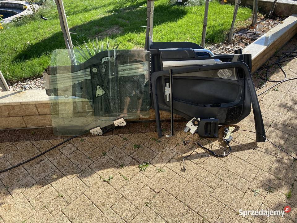 MAN TGS TGX Tapicerka boczek lewych drzwi szyba Tapicerki samochodowe Zgierz
