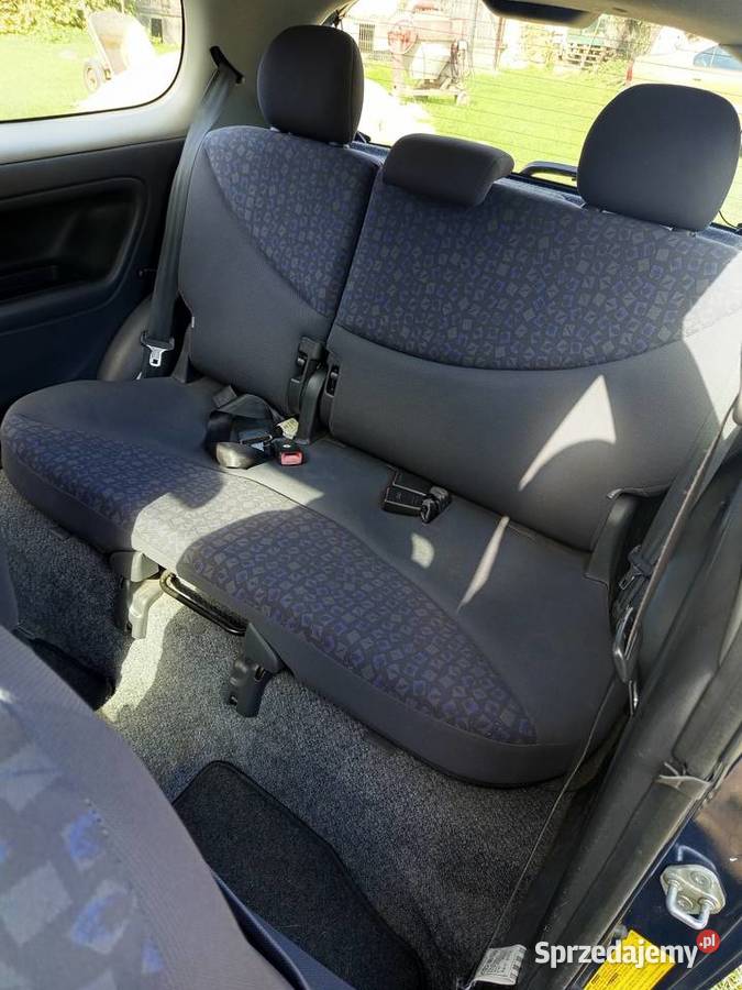 Toyota Yaris 13 2002r