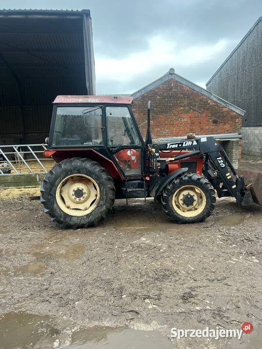 Zetor 5340 z ładowaczem Trac Lift 120 carraro Gizałki