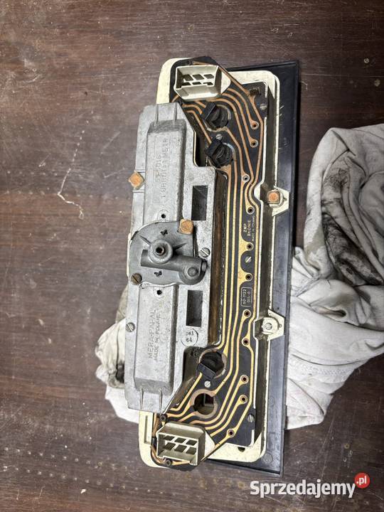 Zegary duży Fiat 125p licznik prędkościomierz lubelskie Dęblin