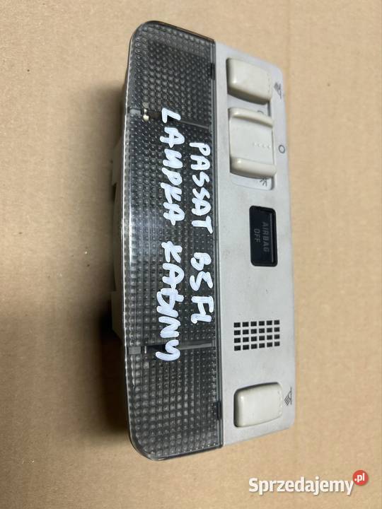 Lampka świetnie kabiny Passat b5 fl 1u0947105b Grudziądz