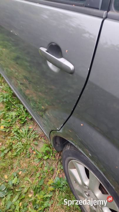 Toyota Corolla Verso 2004 Rok produkcji 2004