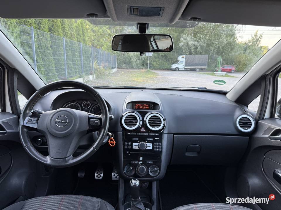 Opel Corsa D 14 16V 2010r Sport OPC Line łódzkie Łódź sprzedam