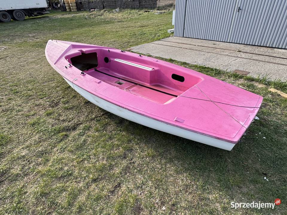 Piękny jednostka pływająca do wędkowania Żeglarstwo Dębno