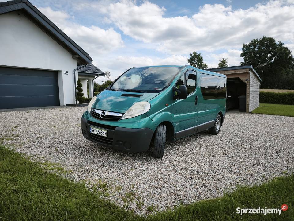 Opel Vivaro 20CDTI 9osobowy 2008 diesel Kielno sprzedam