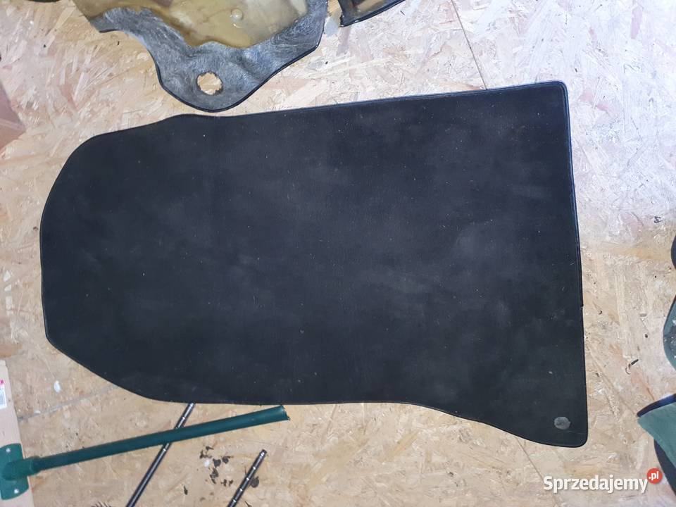 Dywany wykładzina w124 coupe Warszawa