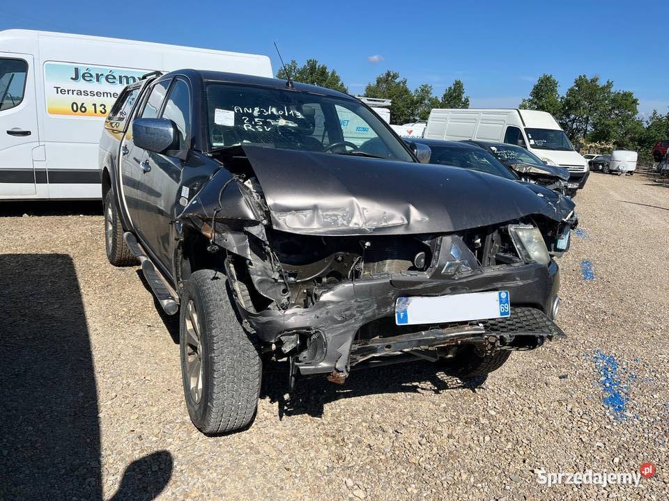 MITSUBISHI L200 25 TD 180 Intense CZ587 Przemyśl sprzedam