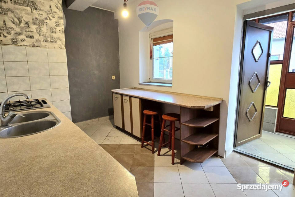 tani w utrzymaniu 2 garaże ogródek 5340zł/m2 Pamiątkowo sprzedam