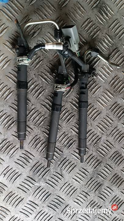 Wtrysk wtryskiwacz 9686191080 FORD KUGA S lift Wtryskiwacze Radłów
