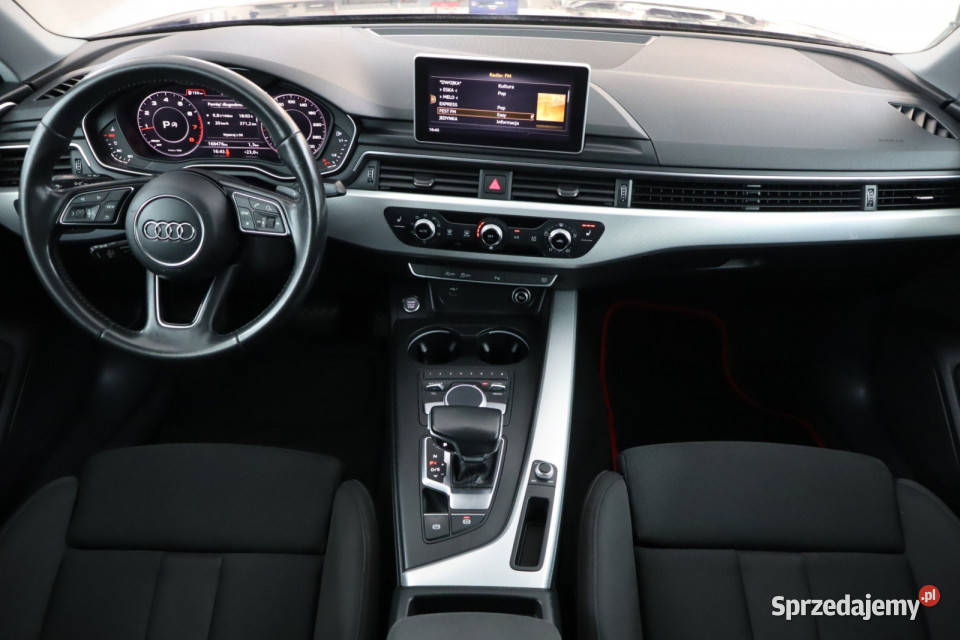 Audi A4 14 TFSI podgrzewane fotele