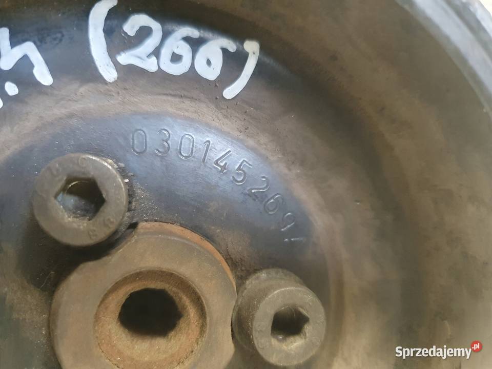 VW Polo III 14 8V POMPA WSPOMAGANIA osobowe lubelskie Janów