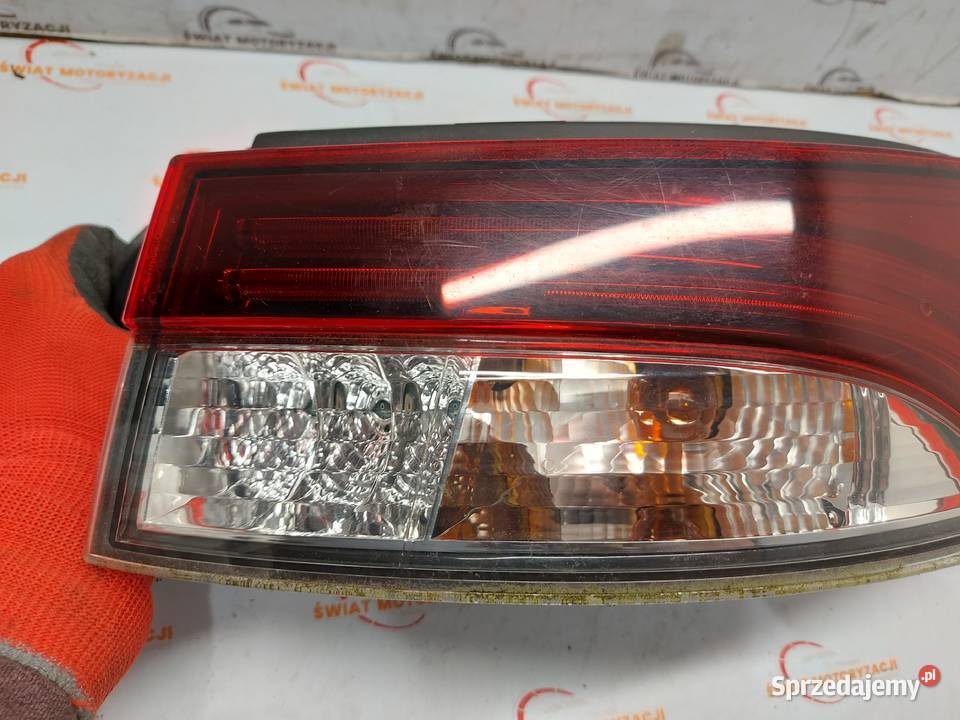 RENAULT MEGANE III CABRIO lampa prawa tył osobowe