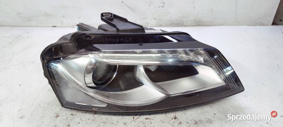REFLEKTOR PRAWY XENON LED AUDI A3 8P 8P0941004BH Przystajń sprzedam