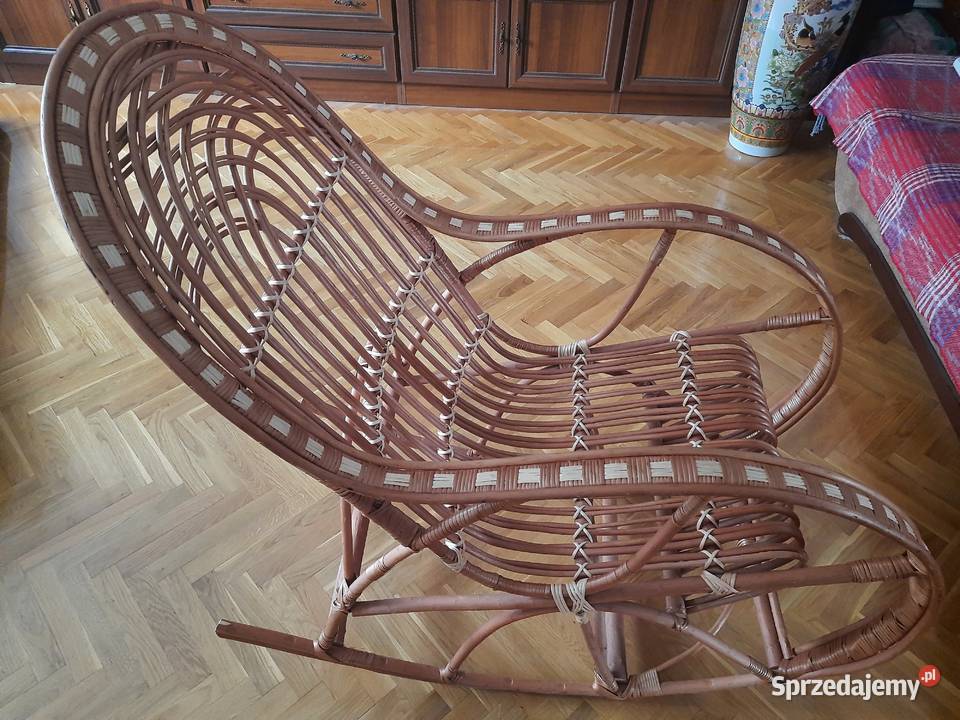 Fotel wiklinowy bujany Wieliczka