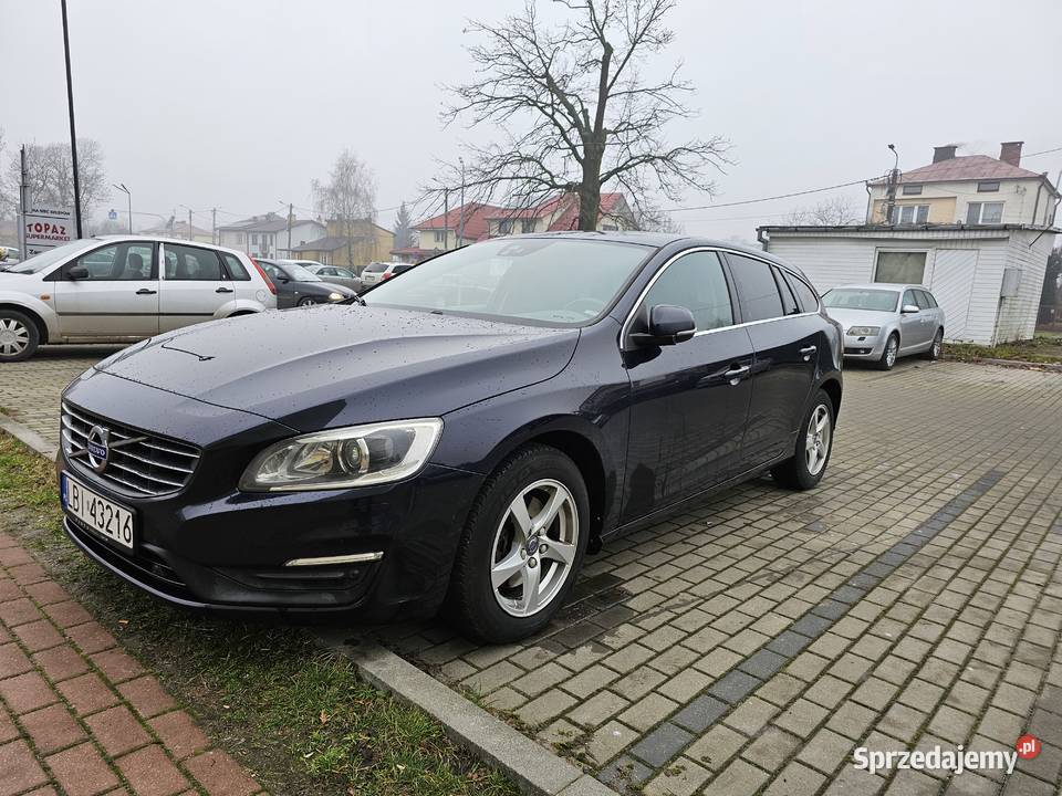 Volvo V60 D4 2016 salon polska