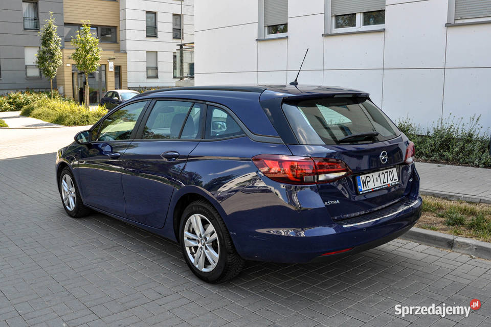 Opel Astra 16CDTI Bezwypadkowa 2017 r nieuszkodzony Wrocław