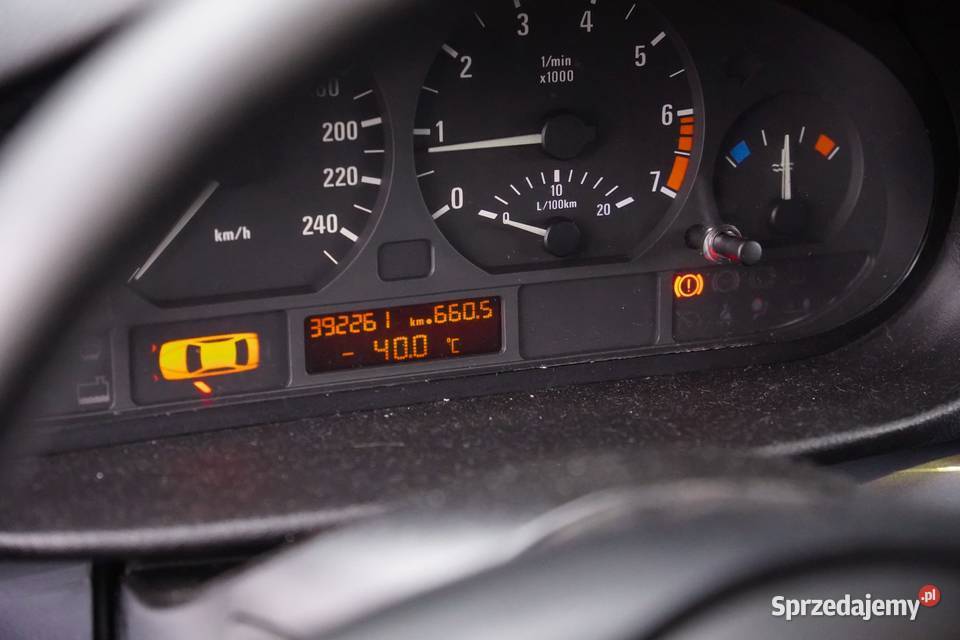 BMW E46 sedan 323i 170 manual Rok produkcji 1998