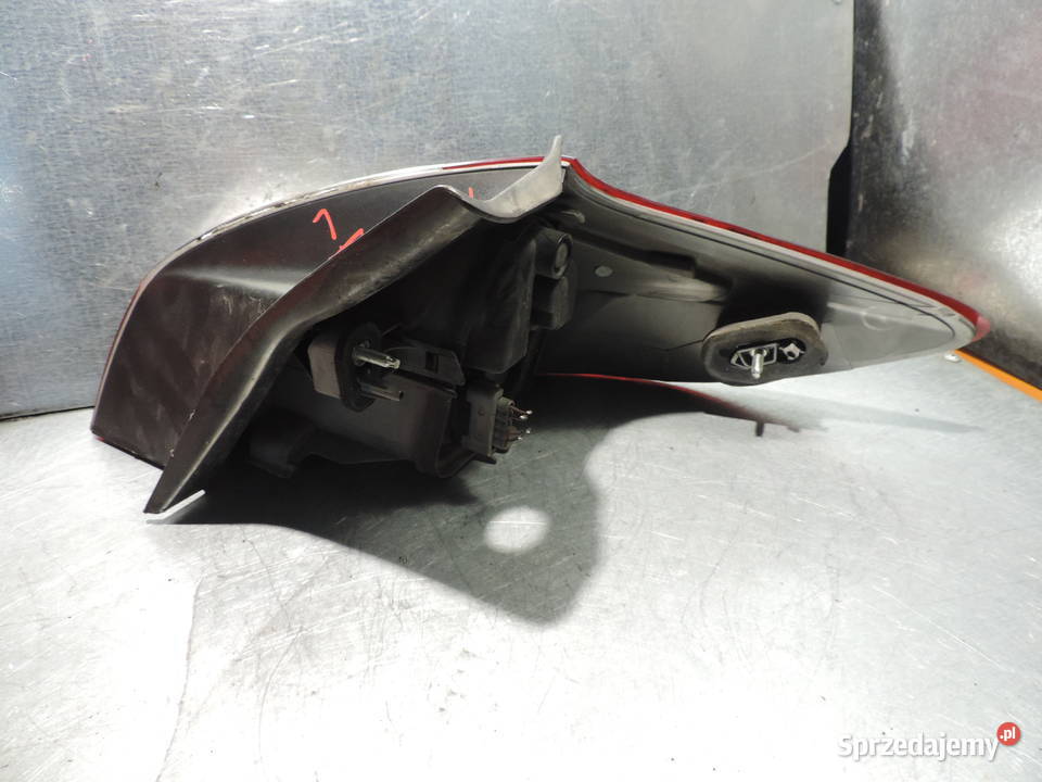 LAMPA TYLNA LEWA RENAULT MEGANE III HB Nowy Sącz sprzedam