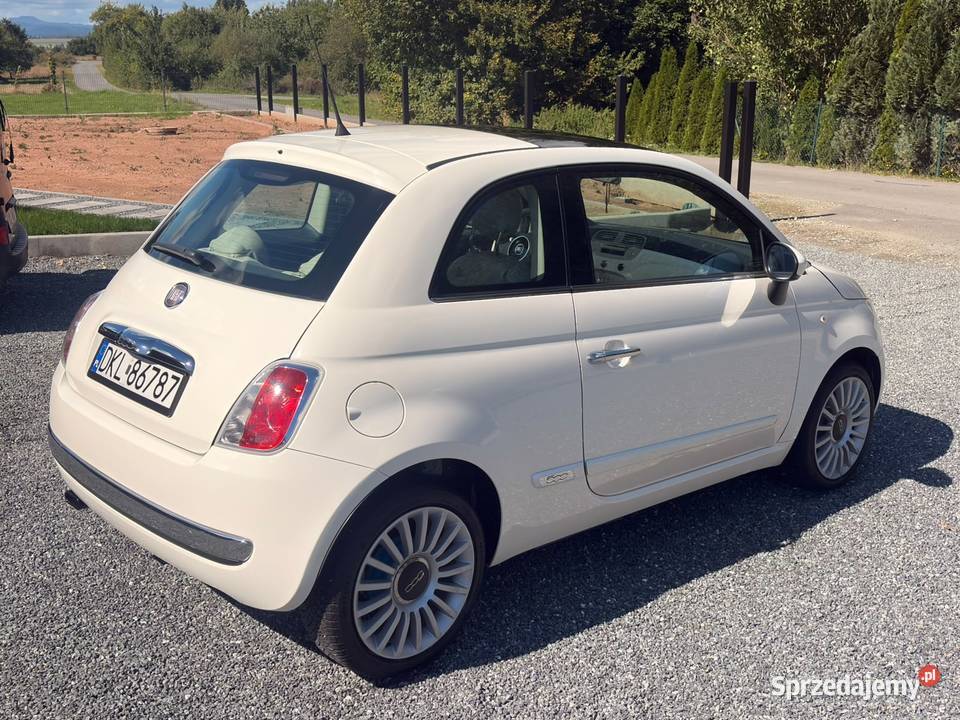 Sprzedam zadbanego Fiata 500 121000km sprzedam