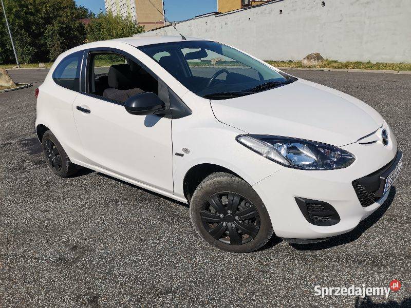 Mazda 2 piękna biała perła lift 2012r z Niemiec poduszka powietrzna sprzedam