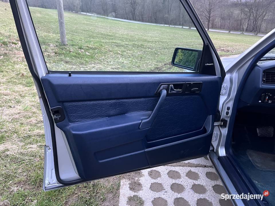 Mercedes w201 26 benzyna klima skóra szyberdach Nowy Sącz