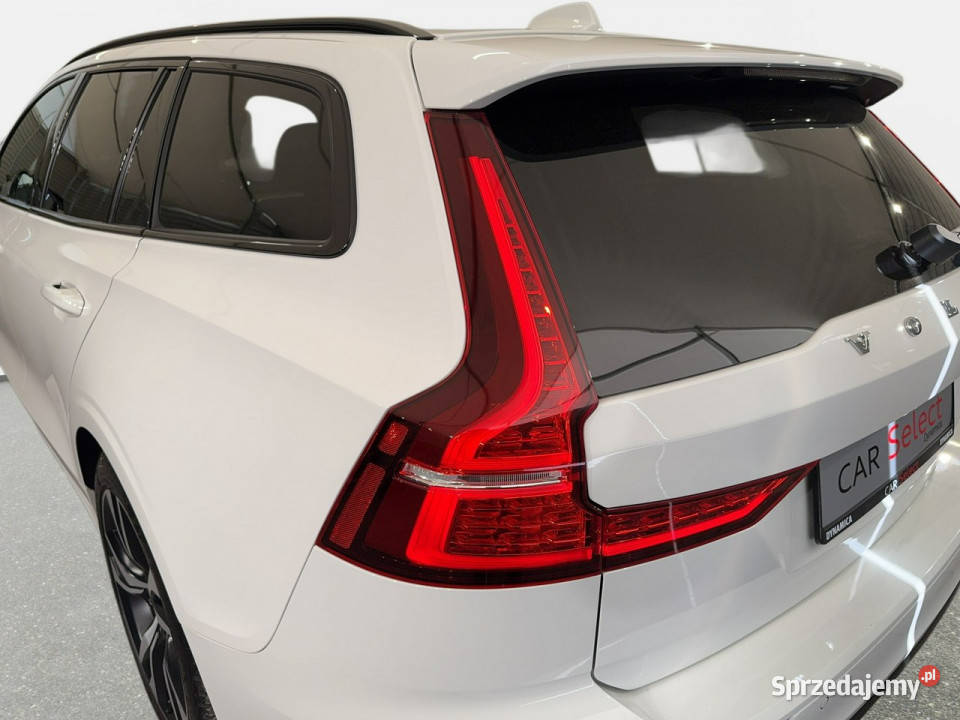 Volvo V60 VAT 23 RDesign 20 B4 197 automat 2021 nieuszkodzony