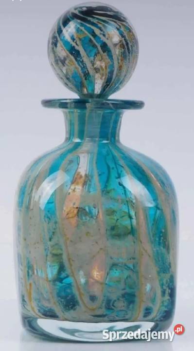 Szklana karafka w cudownych kolorach projektu Pabianice