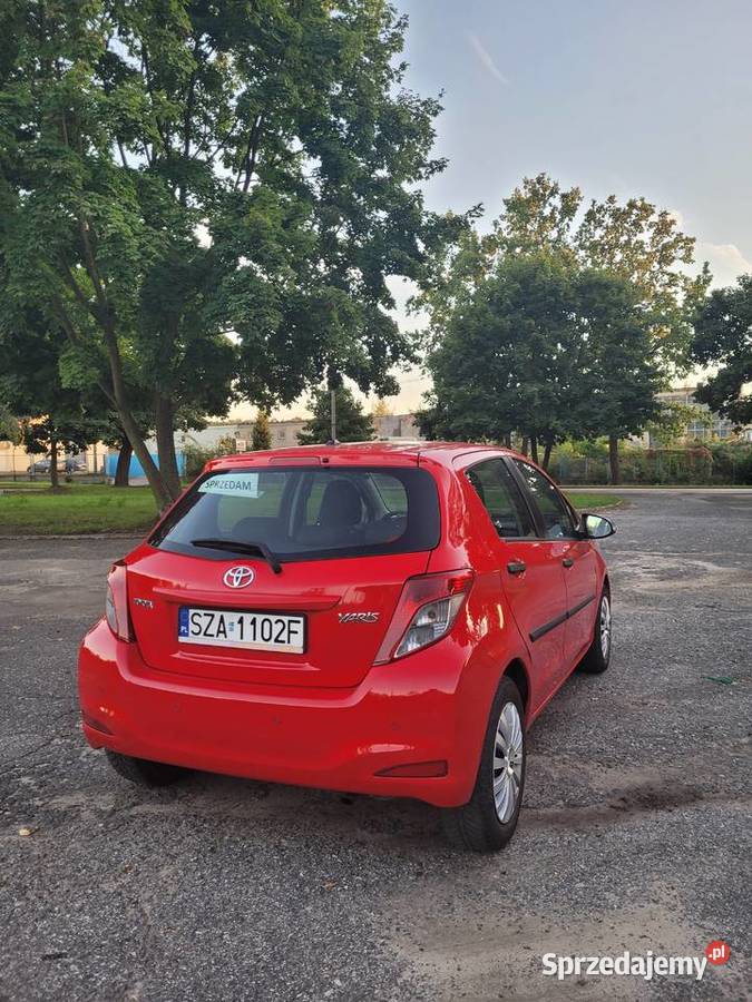 Toyota Yaris 10 69 Ogrodzieniec