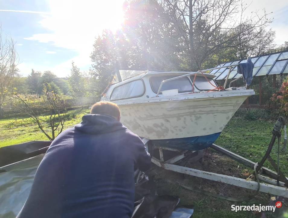 Łodz motorowa kabinowa Kostrzyn nad Odrą