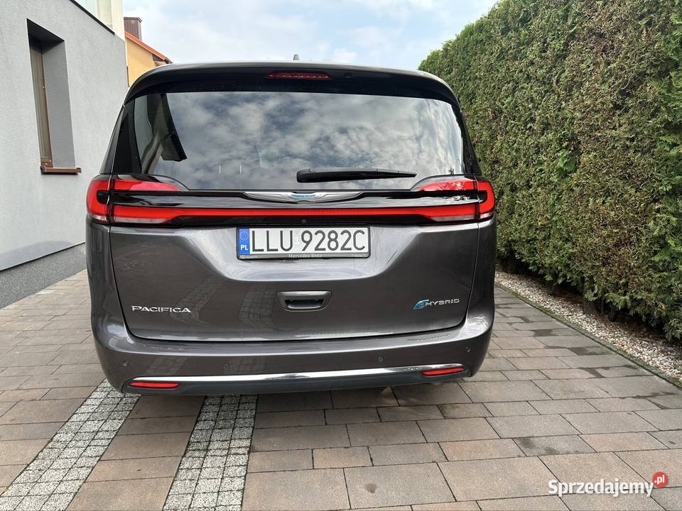 Chrysler Pacifica hybrid 2021 czujnik deszczu Łuków