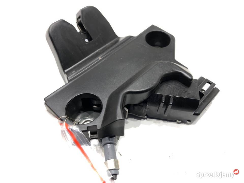 ZAMEK KLAPY TYŁ TOYOTA COROLLA E21 SedanLimuzyna osobowe