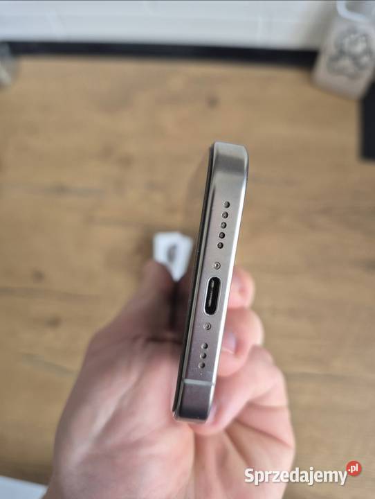 iPhone 16 pro 256gb