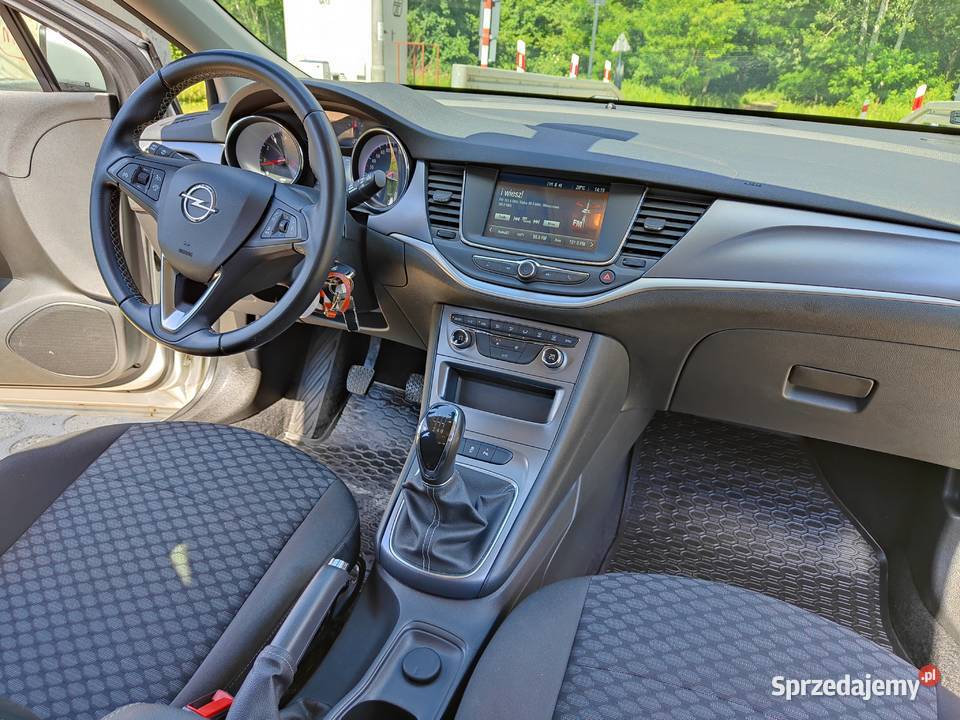 Sprzedam Opel Astra K Salon Polska Rytwiany