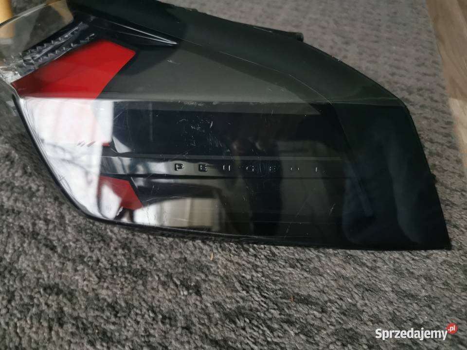Lampa tylna prawa strona Peugeot 2008 2 2021 Pielgrzymka sprzedam