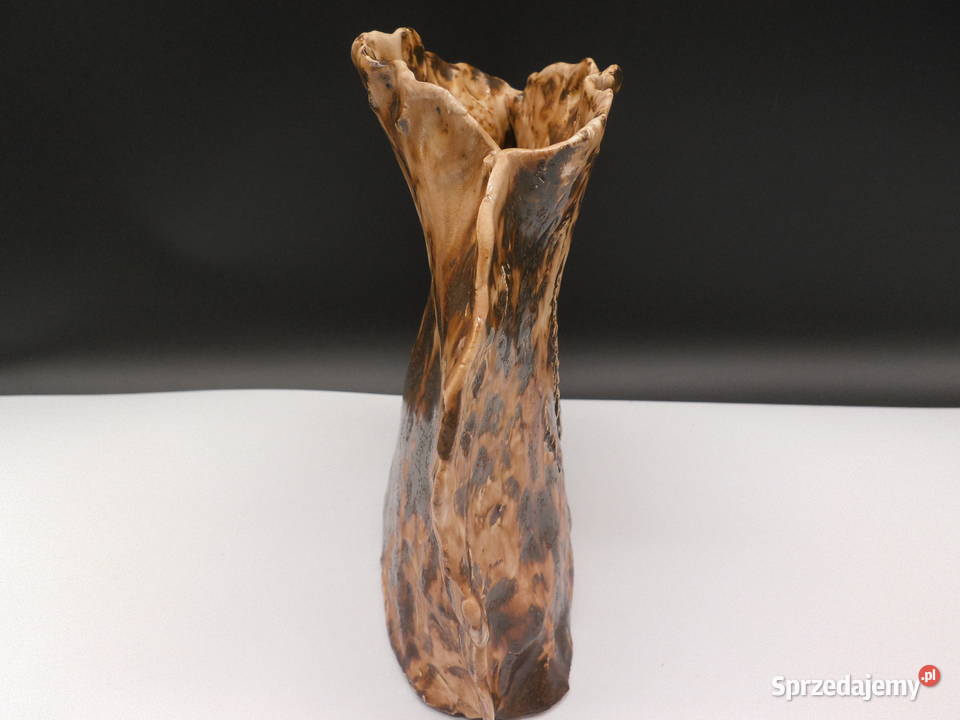 Ceramiczny wazon wytłoczone motywy kłosów zboża Raszków