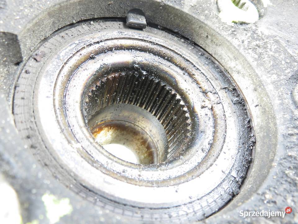 ZWROTNICA PRZEDNIA PRAWA AUDI A5 27 TDI Piasty i łożyska kół