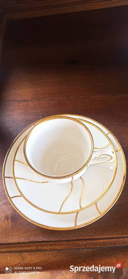 Filiżanka z talerzykiem deserowym
Klasyczna