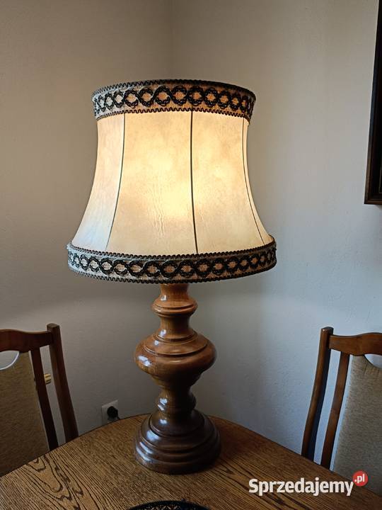 Lampa stołowa dębowa z pięknym abażurem Lipno sprzedam