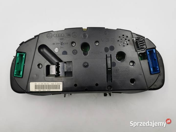 Licznik Zegary VW Passat B5 18T 3B0920825