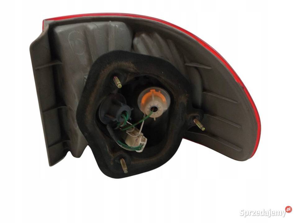 LAMPA TYŁ LEWA SEDAN E12 Toyota Corolla VIII