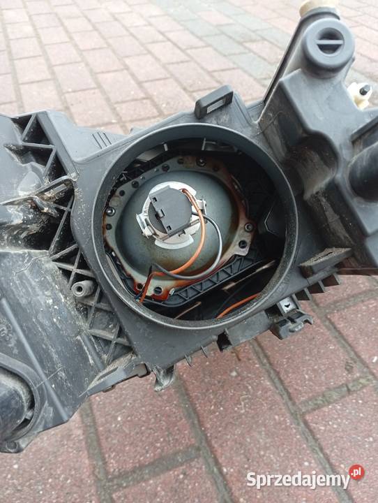 Reflektor lampa Skoda Octavia 2 lifting Bogumiłów