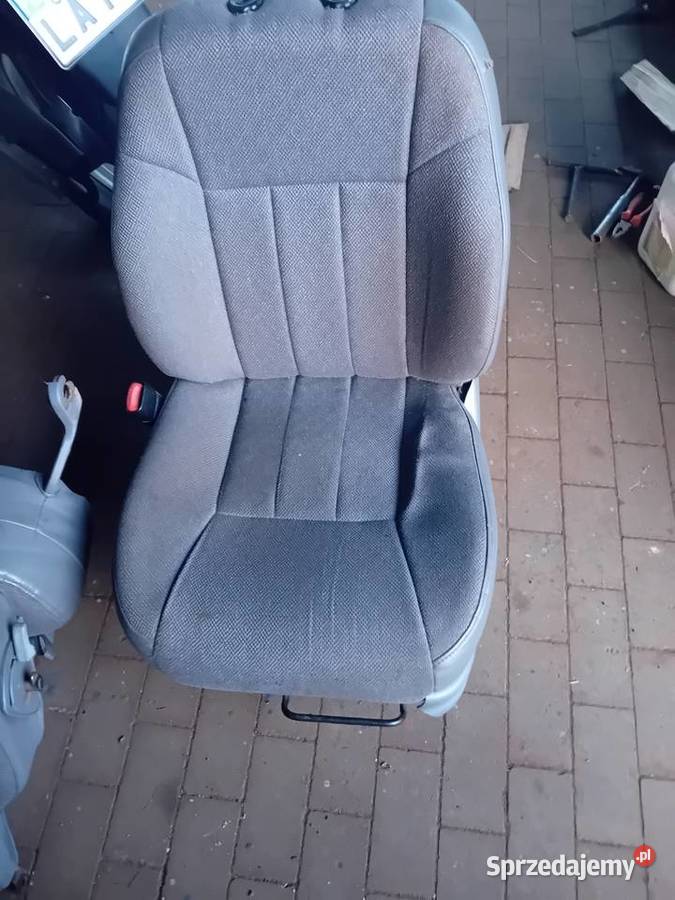 Fotele i kanapa tyl jeep xj polift Hrubieszów