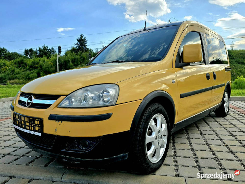 Opel Combo Opel Combo Tour 14 C 20012011 manualna Więcławice Stare