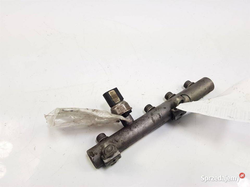 LISTWA WTRYSKOWA AUDI A8 D3 059130090AB Lipno