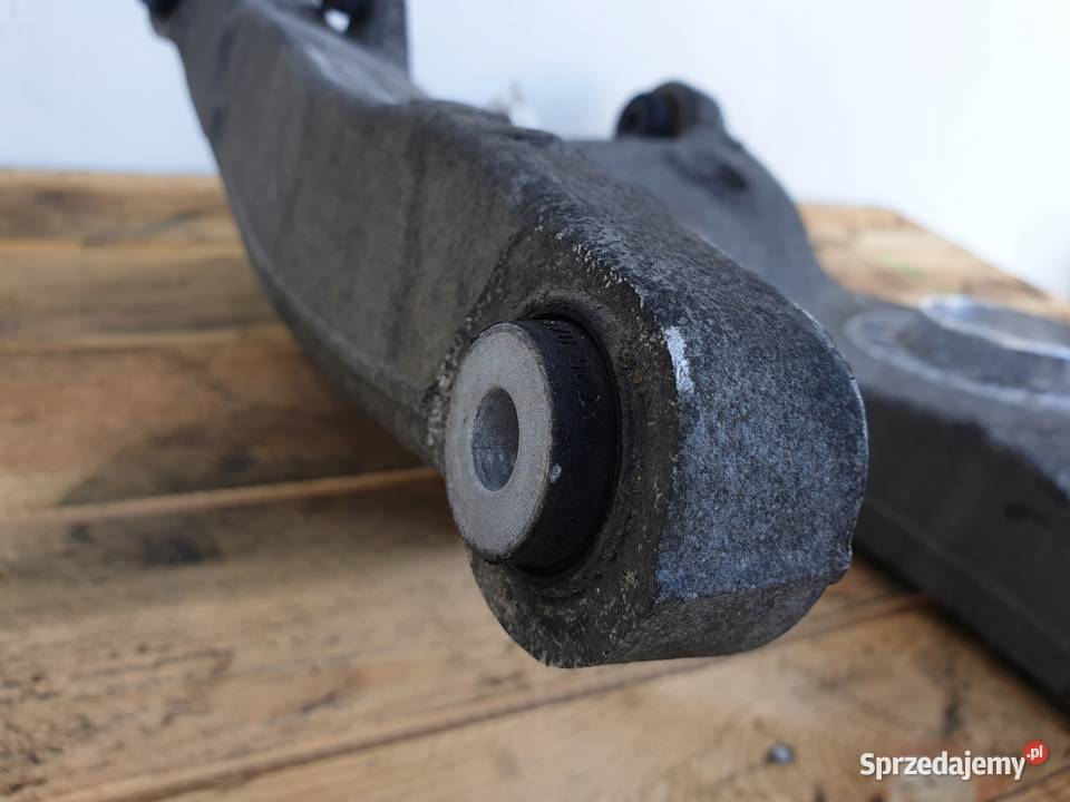 Range Rover II L494 30 D TYLNY WAHACZ lewy tył Rudka