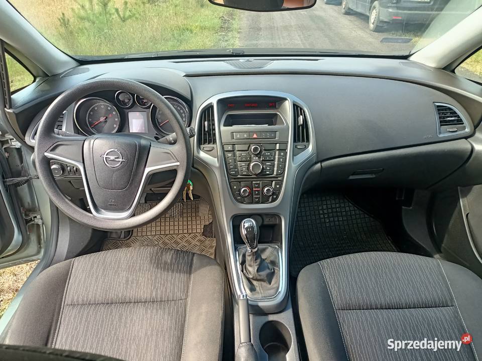 Sprzedam Opel Astra 14 2012r Astra Łomża