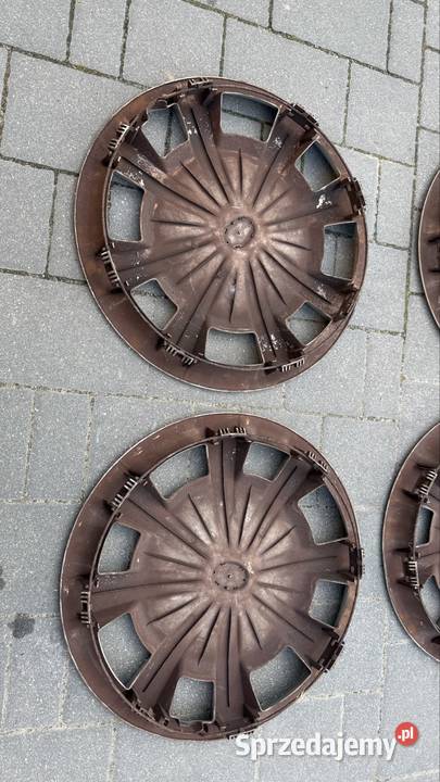 Dekle kołpaki kapsle Toyota 16