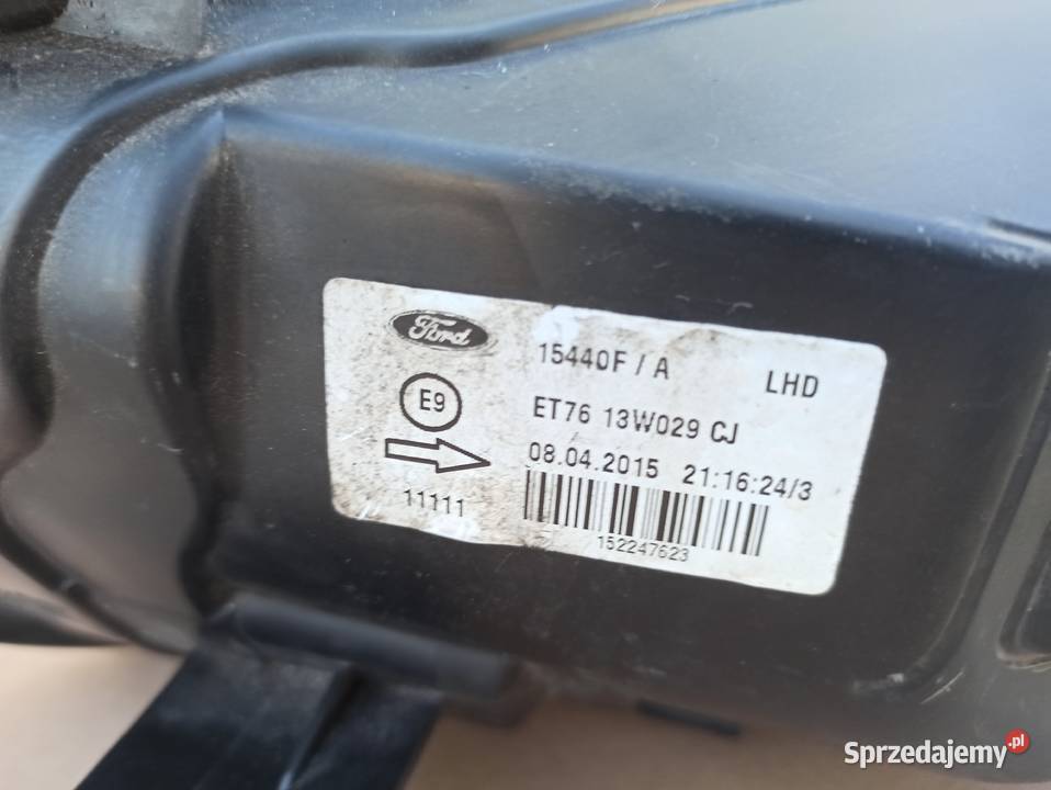 TRANSIT TOURNEO COURIER REFLEKTOR PRAWY LAMPA dostawcze Trzciel