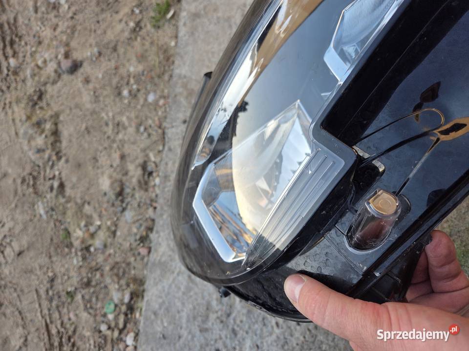 Peugeot 3008 5008 II lampa przednia prawa LED Grudziądz sprzedam